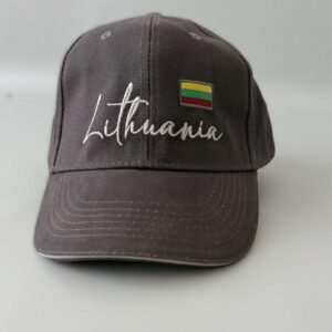 kepurele su snapeliu Lithuania ruda